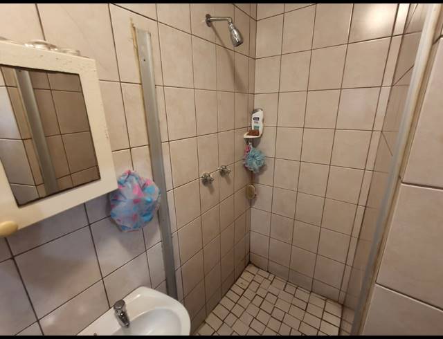1 BEDROOM APARTMENT FOR SALE IN RUSTENBURG CENTRAL